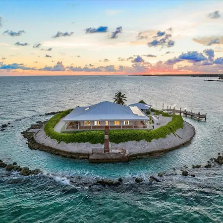 East Sister Rock Island Villa
